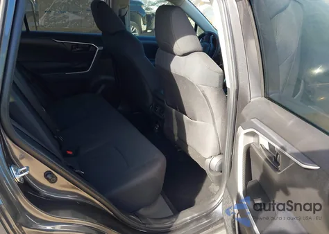 2022 Toyota Rav4 Le z USA, uszkodzony, nr VIN 2T3H1RFV4NC208202